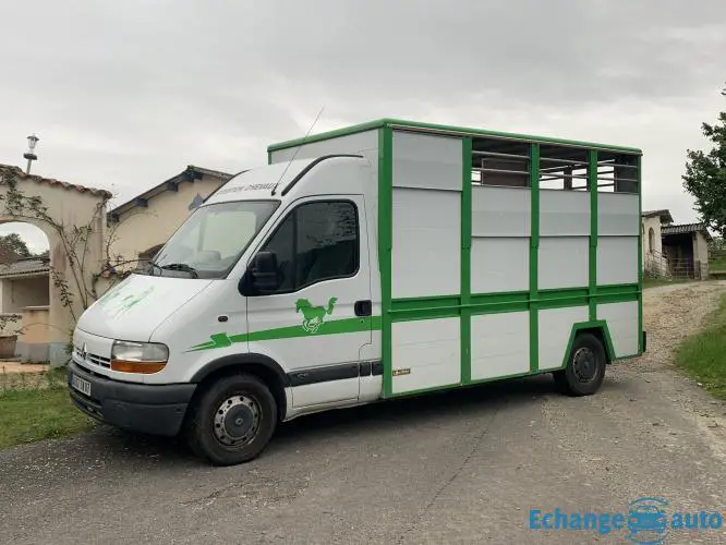 Bétaillère Renault Master 90