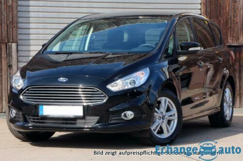 Ford S-Max Titanium