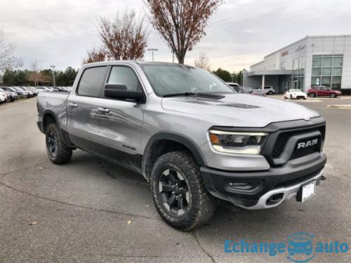 Dodge Ram 1500 rebel 12'' ser top 5.7l hemi 395hp