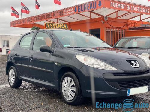 Peugeot 206+ 1.1 i 4CV 60CH - En excellent état