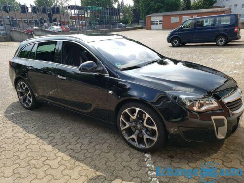 Opel Insignia 2.8 V6 Turbo 4x4 Sports Tourer