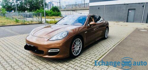 Porsche Panamera Turbo