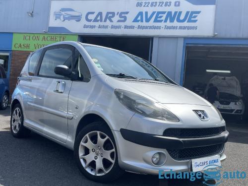 PEUGEOT 1007 1.6 HDi 16V 110ch FAP BLUE LION Sporty Pack