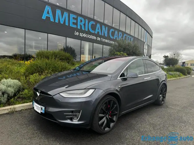 TESLA MODEL X