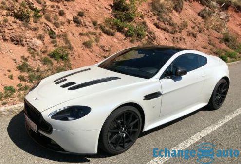 Aston Martin V12 Vantage