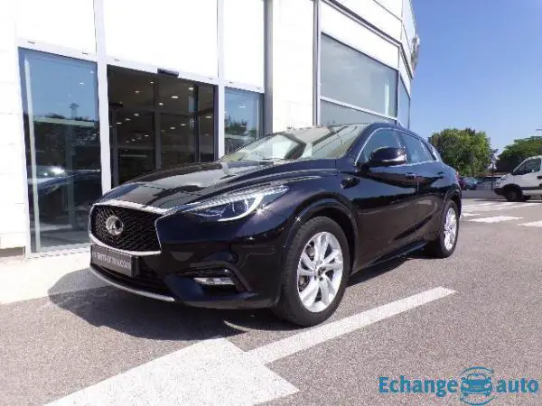 Infiniti Q30 1.6t 156 7DCT Premium Tech