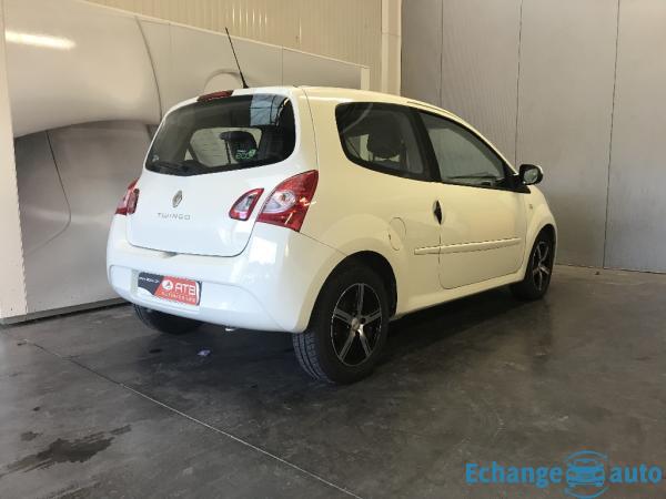 RENAULT TWINGO II 1.2 LEV 16v 75 eco2 Privilège 