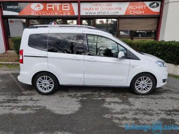 FORD TOURNEO COURIER 1.5 TDCi 95 Titanium 