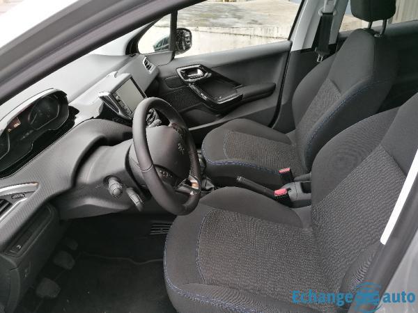 PEUGEOT 208 1.2 PureTech 82ch BVM5 Style