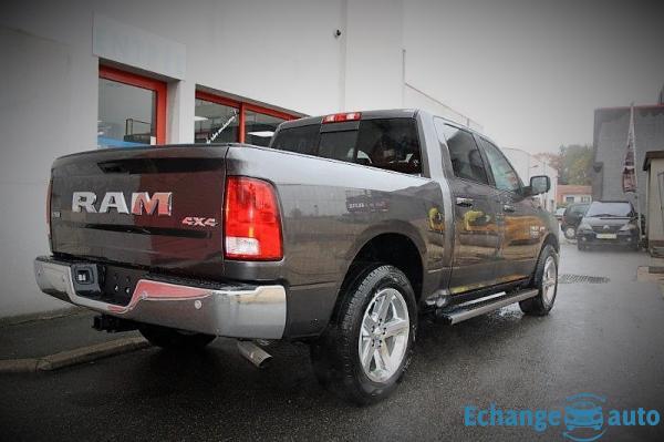 Dodge Ram 1500 crew cab 5.7 l v8 classic