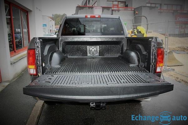 Dodge Ram 1500 crew cab 5.7 l v8 classic