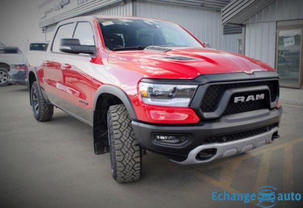 Dodge Ram 1500 rebel 12'' ser top 5.7l hemi 395hp