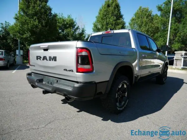 Dodge Ram 1500 rebel 12'' ser top 5.7l hemi 395hp