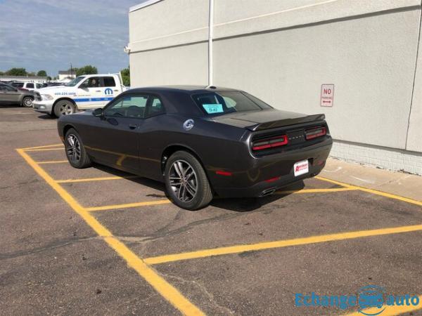 Dodge Challenger Sxt v6 pentastar 3.6l bva8 305hp