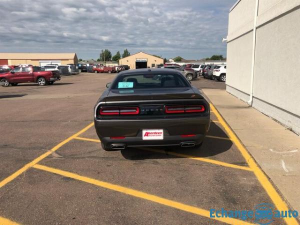 Dodge Challenger Sxt v6 pentastar 3.6l bva8 305hp