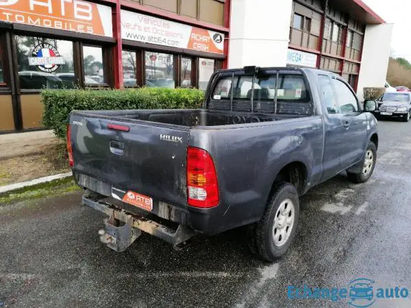 TOYOTA HILUX X-TRA CABINE 120 D-4D 4x4 LECAP