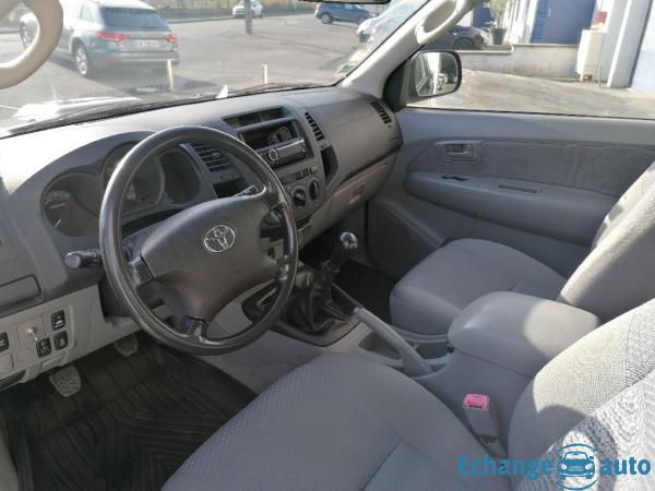 TOYOTA HILUX X-TRA CABINE 120 D-4D 4x4 LECAP