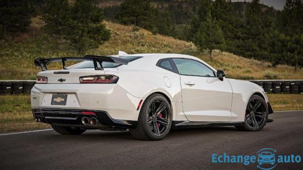 Chevrolet Camaro Zl1 1le v8 6.2 l supercharged 650 hp