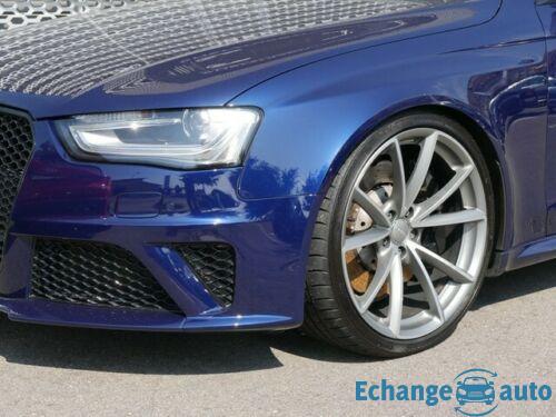 Audi RS4 Avant quattro tiptronic