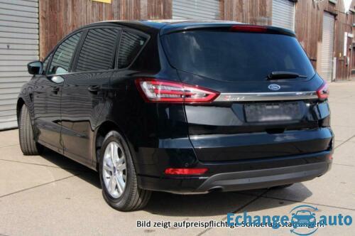 Ford S-Max Titanium