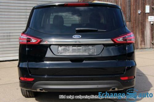 Ford S-Max Titanium