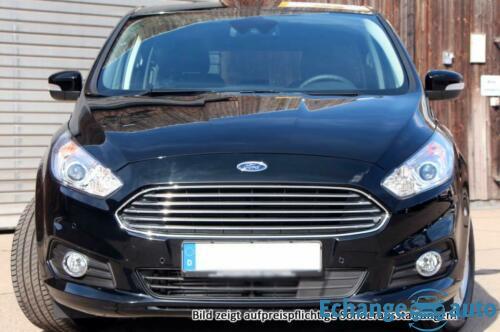 Ford S-Max Titanium