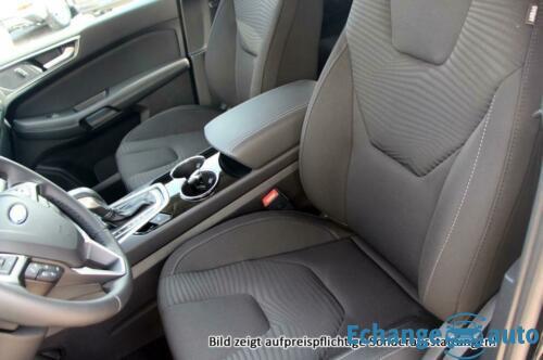 Ford S-Max Titanium