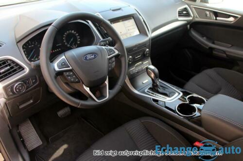 Ford S-Max Titanium