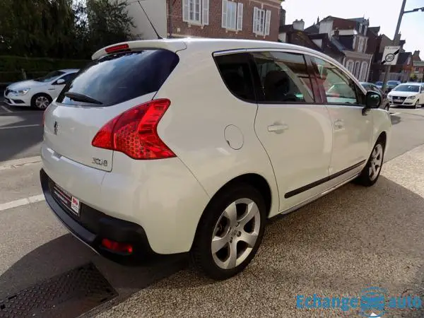 PEUGEOT 3008 2.0 HDi 163ch Allure 