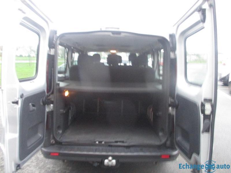 OPEL VIVARO COMBI