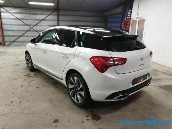 Citroën DS5 2.0 L HDI 163 CV SPORT CHIC