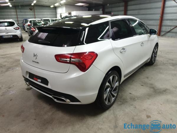 Citroën DS5 2.0 L HDI 163 CV SPORT CHIC