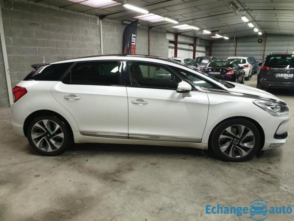 Citroën DS5 2.0 L HDI 163 CV SPORT CHIC