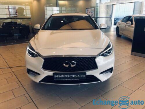 Infiniti Q30 1.6 Luxe