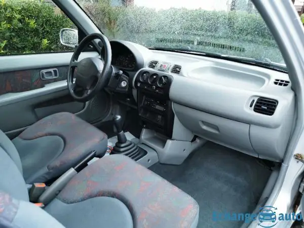 NISSAN MICRA 1.0i Couture 