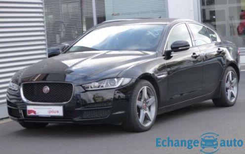 Jaguar XE 20t Pure