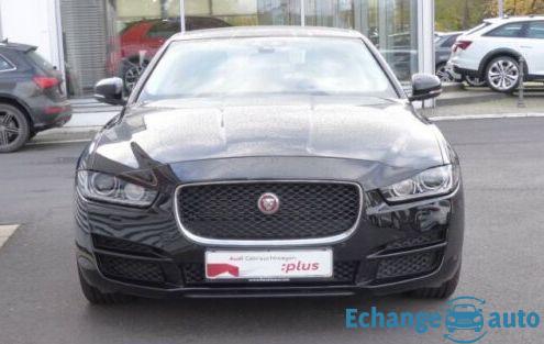 Jaguar XE 20t Pure