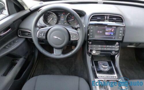 Jaguar XE 20t Pure