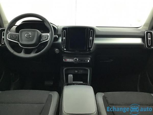 Volvo XC40 2.0 T4 Momentum 2WD 190 ch