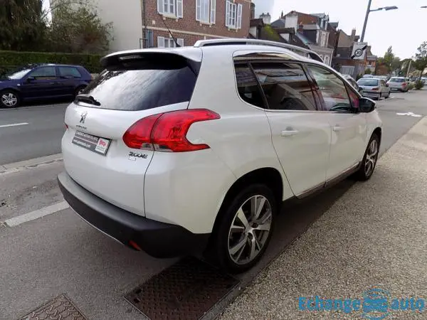 PEUGEOT 2008 1.6 e-HDi 92 ch Féline 