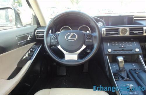 Lexus IS 200t Luxury Line