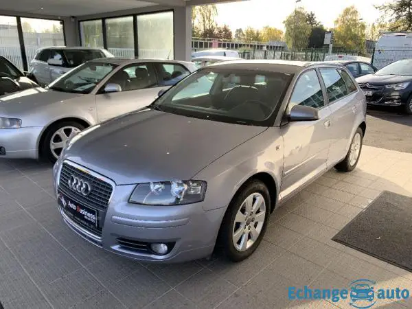 AUDI A3 SPORTBACK 1.6 102 Ambiente S tronic