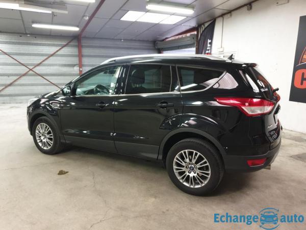 Ford Kuga 2.0 L TDCI 140 CV TITANIUM