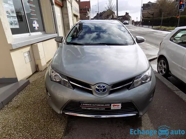 TOYOTA AURIS BUSINESS Auris Hybride 136h Business