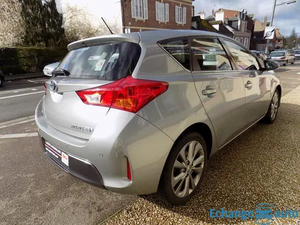 TOYOTA AURIS BUSINESS Auris Hybride 136h Business