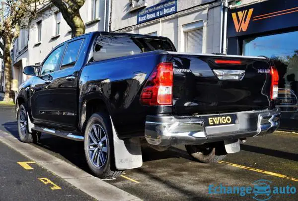 Toyota Hilux 2.4 D-4D 150 ch 4X4 DOUBLE CABINE LOUNGE 12/2016