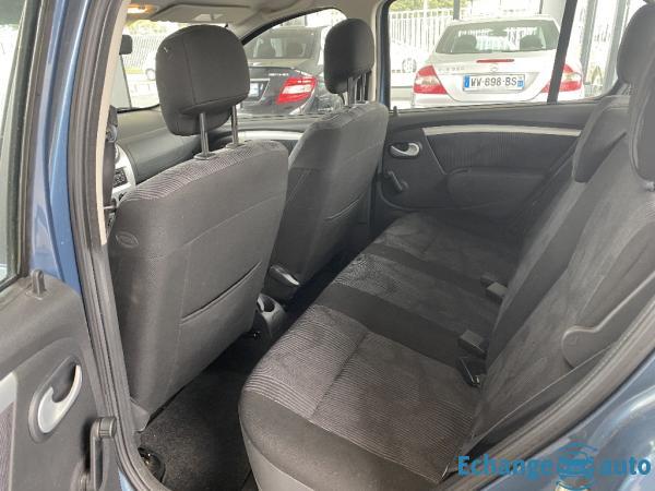 DACIA SANDERO 1.4 MPI 75 Lauréate