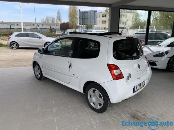 RENAULT TWINGO II 1.2 16v 75 eco2 NightetDay