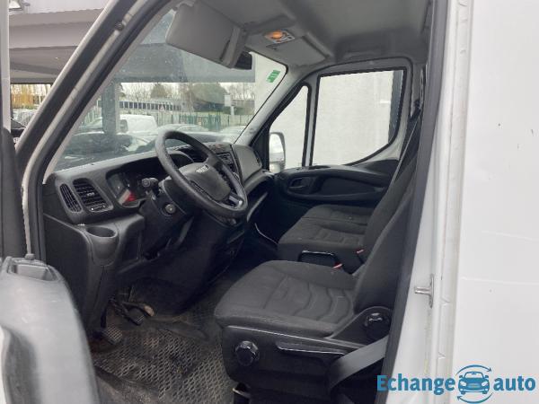 IVECO DAILY FGN 35 S 15/2.3 V12 H2 QUAD-LEAF BVM6