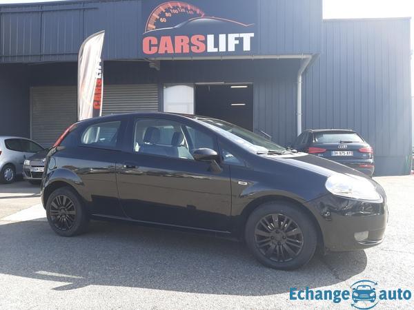 Fiat Punto GRANDE 1.3 MJTD 75 CH